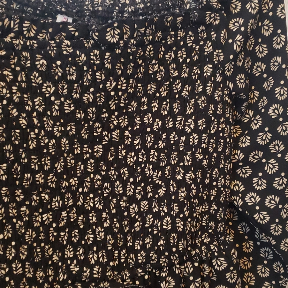 Dress - Picture 3 of 3